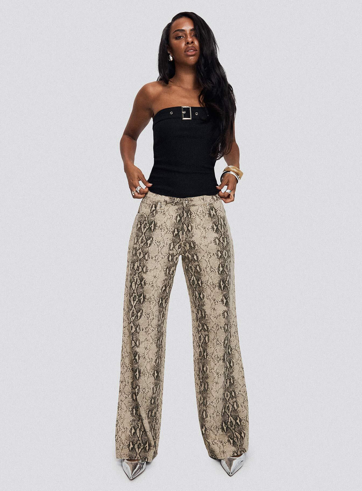 Serpentina Low Rise Straight Leg Jeans Snake