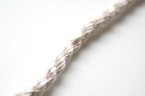 00E Ecru