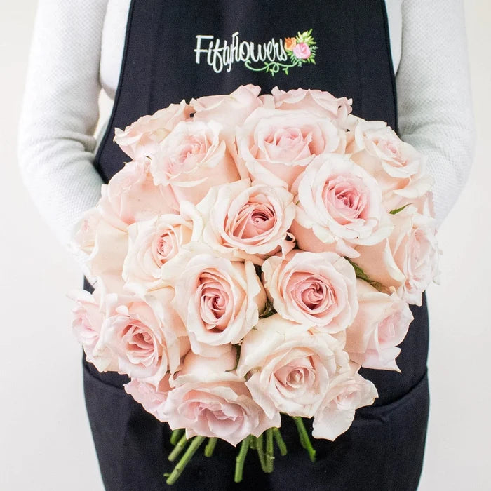 Suspiro Nude Wholesale Nude Roses Bunch In a Hand