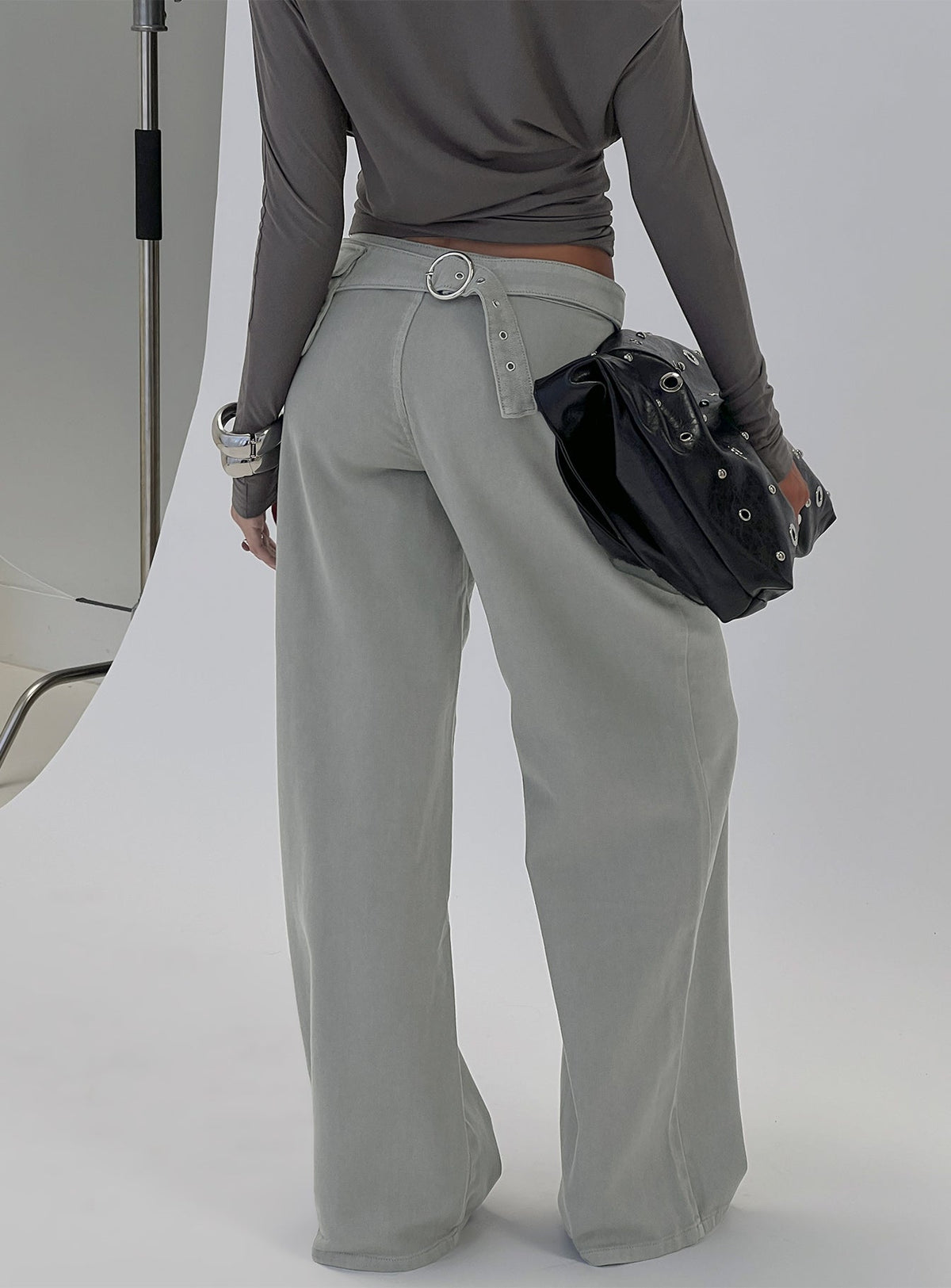 Incognito Low Rise Wide Leg Cargo Jeans Grey