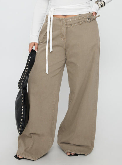 Paltrow Cargo Jeans Washed Brown Curve