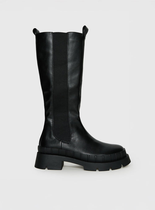 Douglas Boots Black