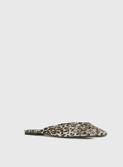Therapy Gabbi Flats Leopard Satin