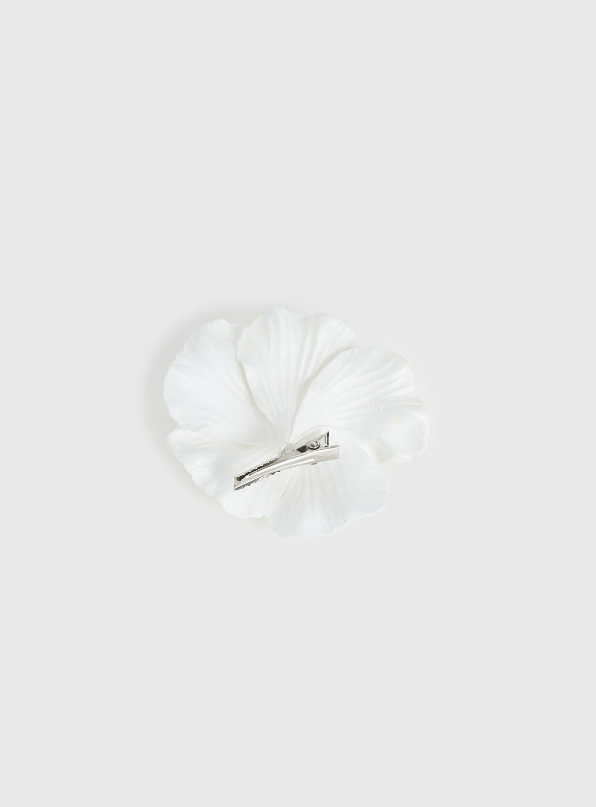 This Fate Flower Hair Clip Cream
