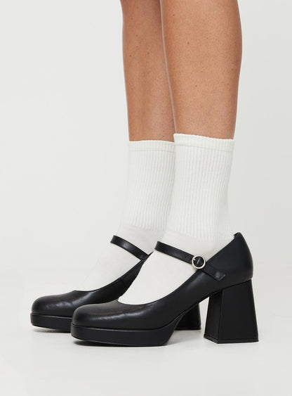 Tyssen Heels Black