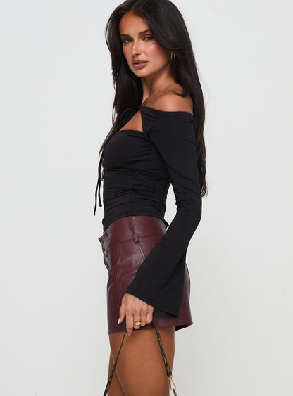 Magee Faux Leather Mini Skirt Burgundy