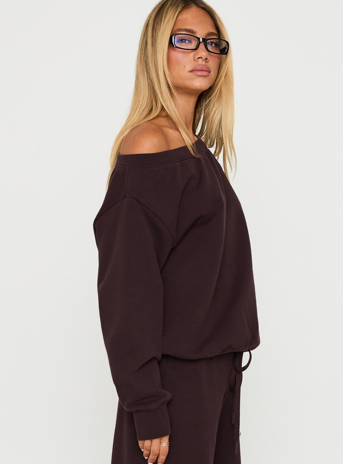 Wellness Off The Shoulder Jumper Brown