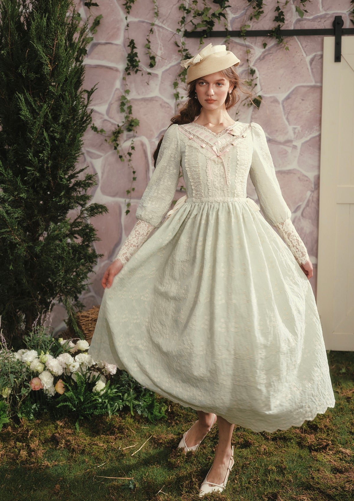 Outing Straw Hat Dress