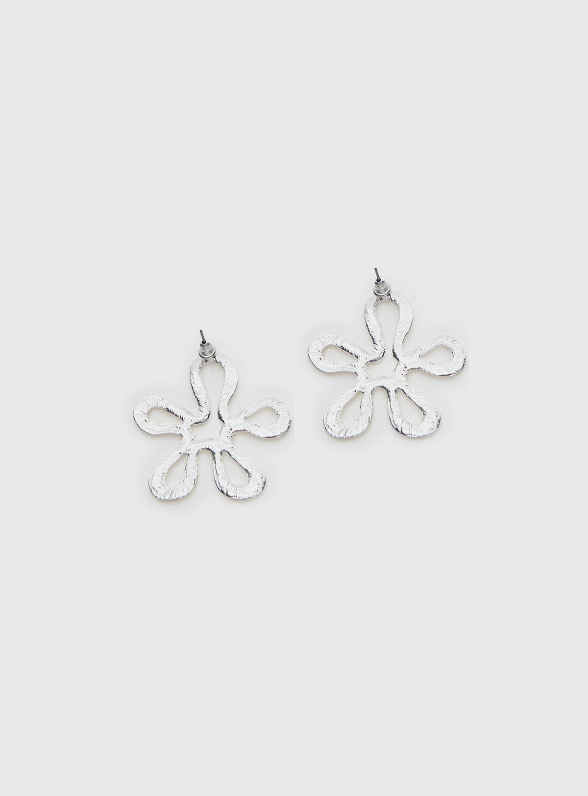 Sweet Embrace Flower Earrings Silver
