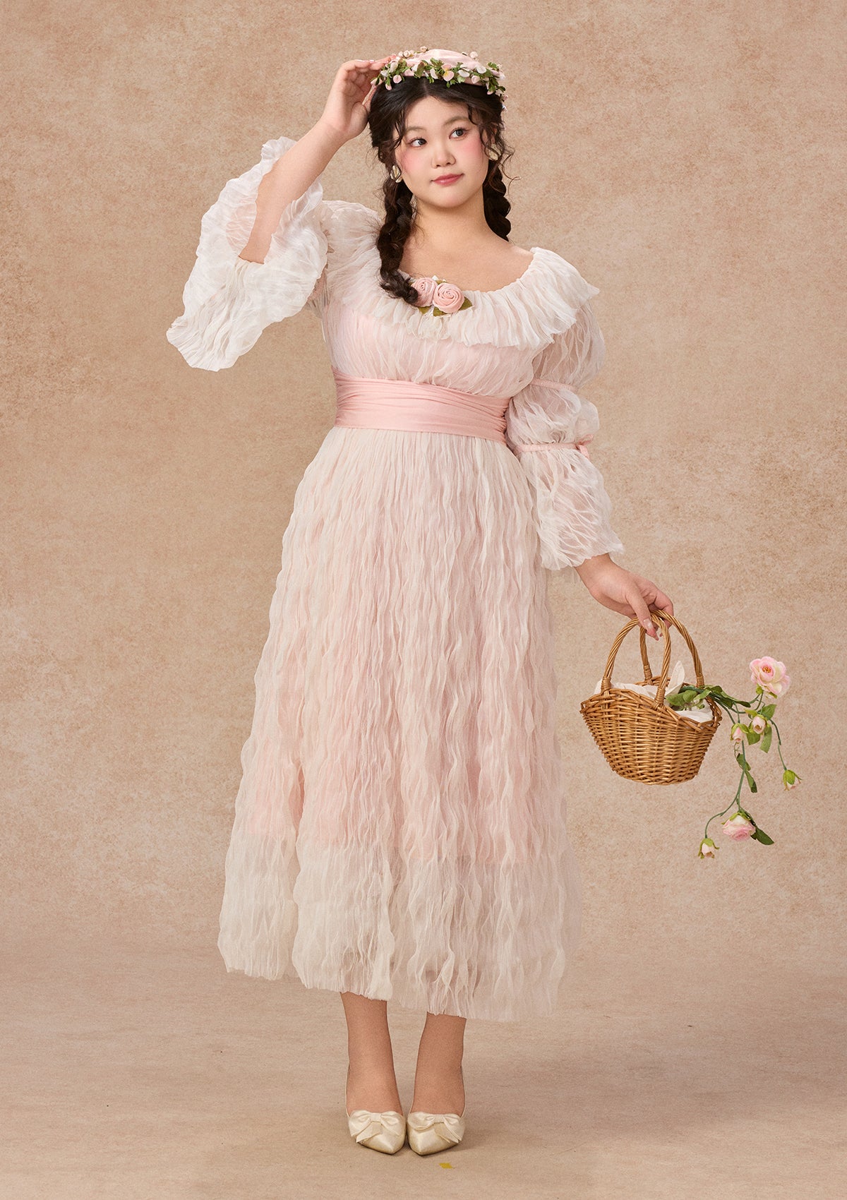 Curve&Plus Queen's Petticoat Dress
