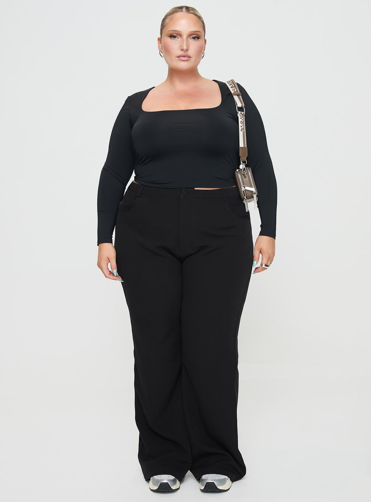 Lulu Pants Black Curve