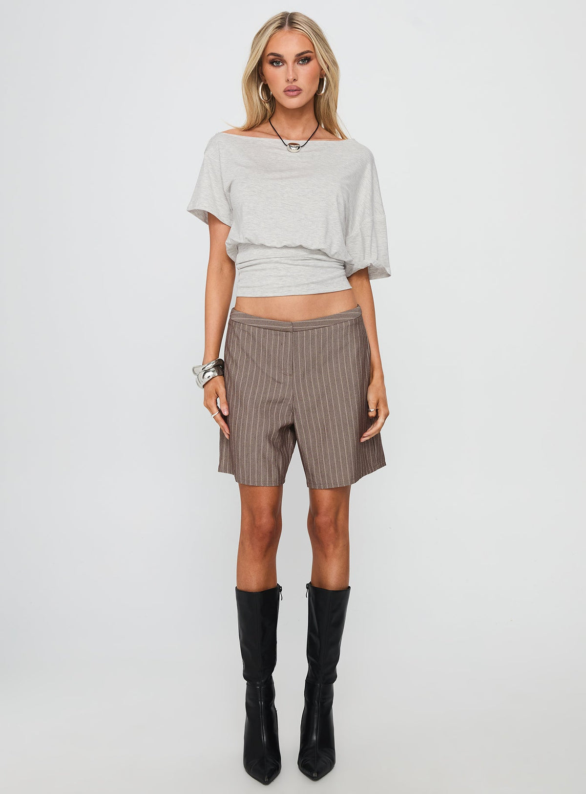 Sarun Short Pinstripe Brown