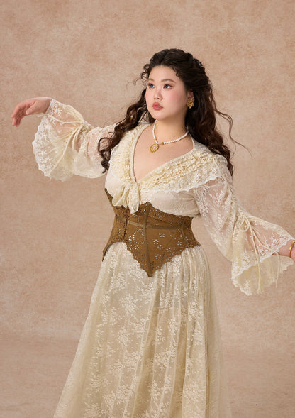 Curve&Plus White Horse Princess Dress
