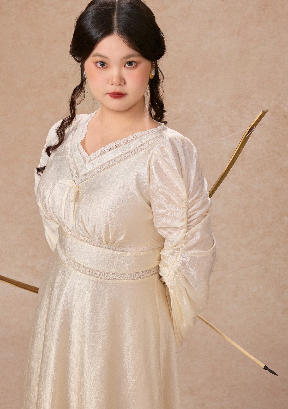 Curve&Plus Flowing Light Hymn Dress