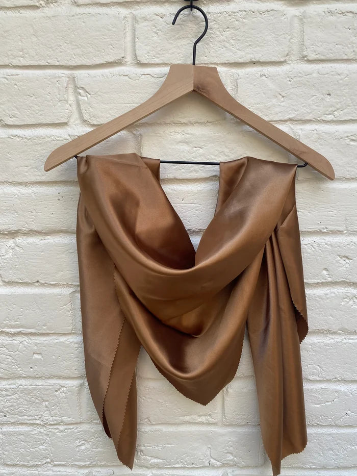 Antique Gold (Silky Satin)