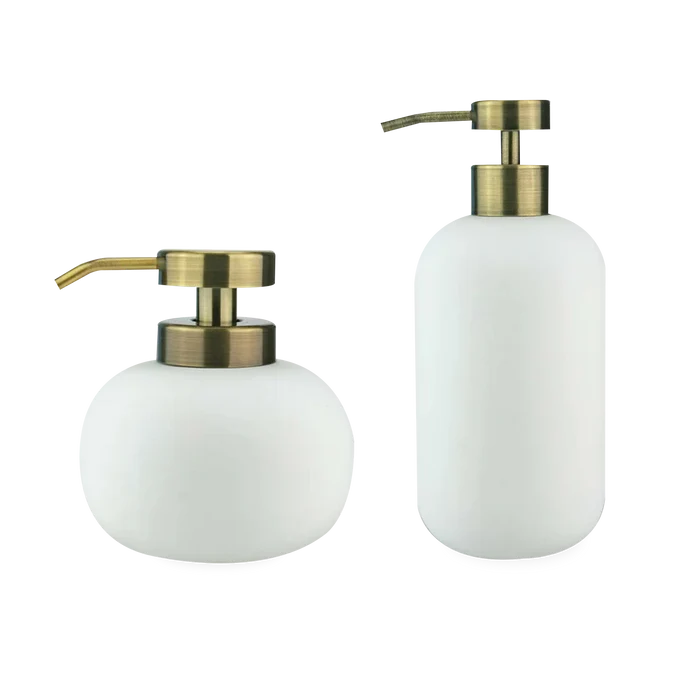 Using soft and organic forms, the Ceramic Rubber Dispenser is made of ceramics coated with a luxurious white rubber finish along with an antiqued gold finished pump.