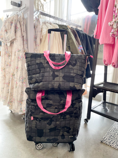 Day Dreamer Quilted Tote Bag-Camo