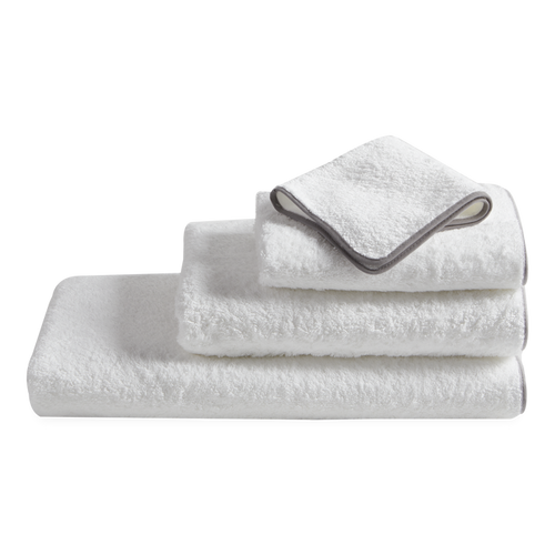 Made from luxurious long-staple cotton, Hudson features tailored cotton piping in white, black, grey or charcoal.