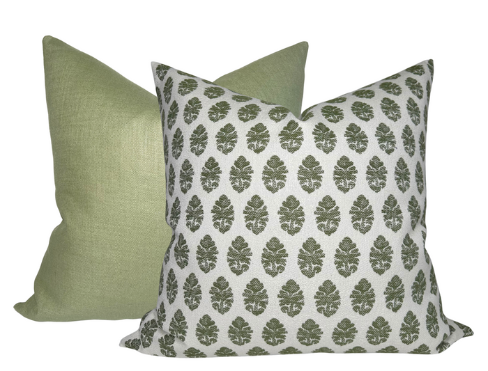 Indian Garden Paisley Woven Pillow Cover in Green