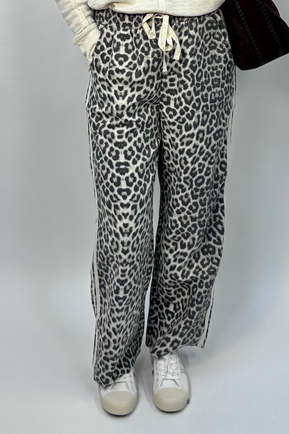 Leopard Print Pants w/Side Stripe