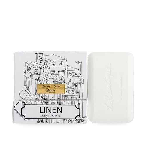 These long-lasting French-milled and vegetable-dyed soaps enriched with shea butter are perfect for any skin type.
