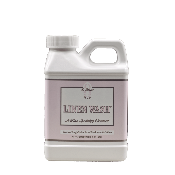 Le Blanc Linen Wash Original has a floral and fresh fragrance.