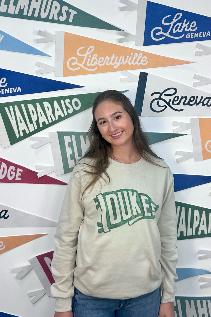 Pennant Crewneck/Dukes
