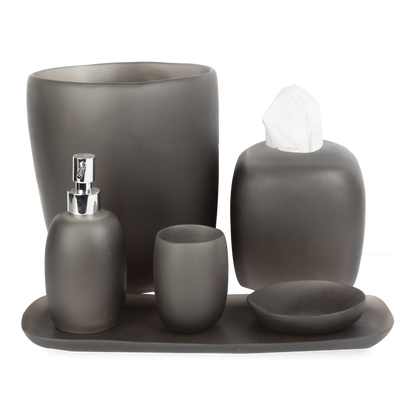 The refined, yet simple design of the Resin Collection is a stylish way to neatly organize small bath necessities.