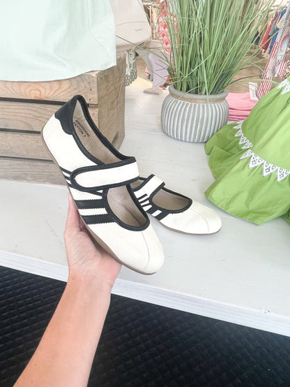 The Black & White Peyton Ballet Sneaker