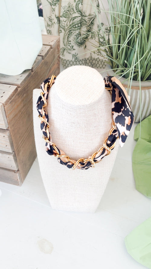 The Kamry Scarf Chain Necklace-Leopard