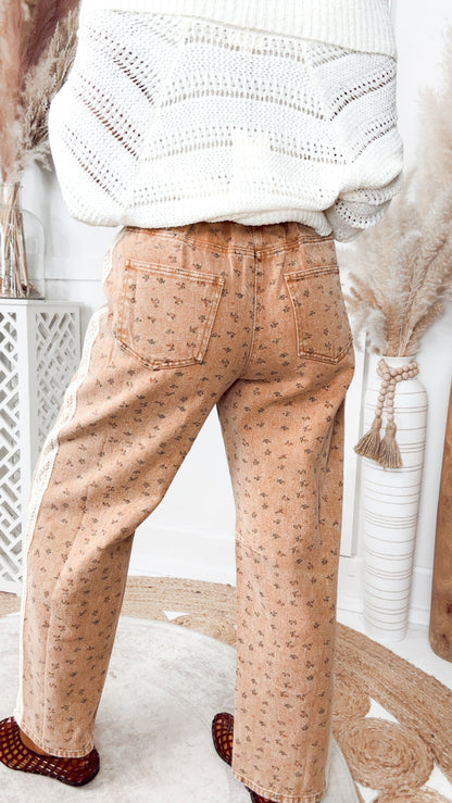 The Lovelace Jeans-Camel
