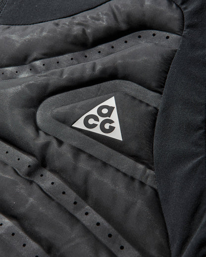 Nike W Acg Tf Lava Flow Aero (consumer Facing Name Tbd) Black/Black/Black/Summit White Coats and Jackets Jackets IO9134-010