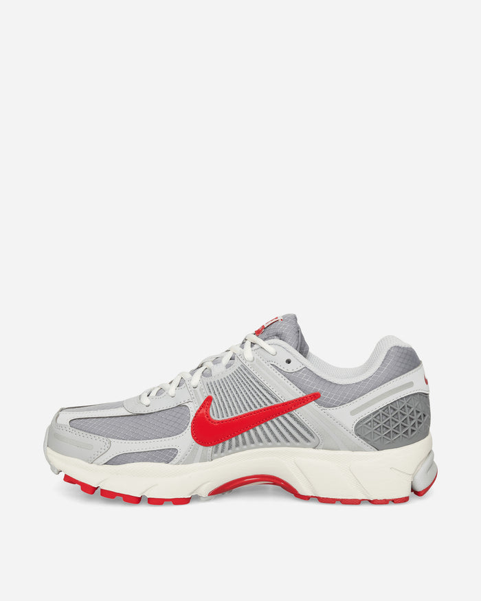 Nike Nike Zoom Vomero 5 Se Men's Shoes Grey Fog/University Red-Partic Sneakers Low IQ6589-001