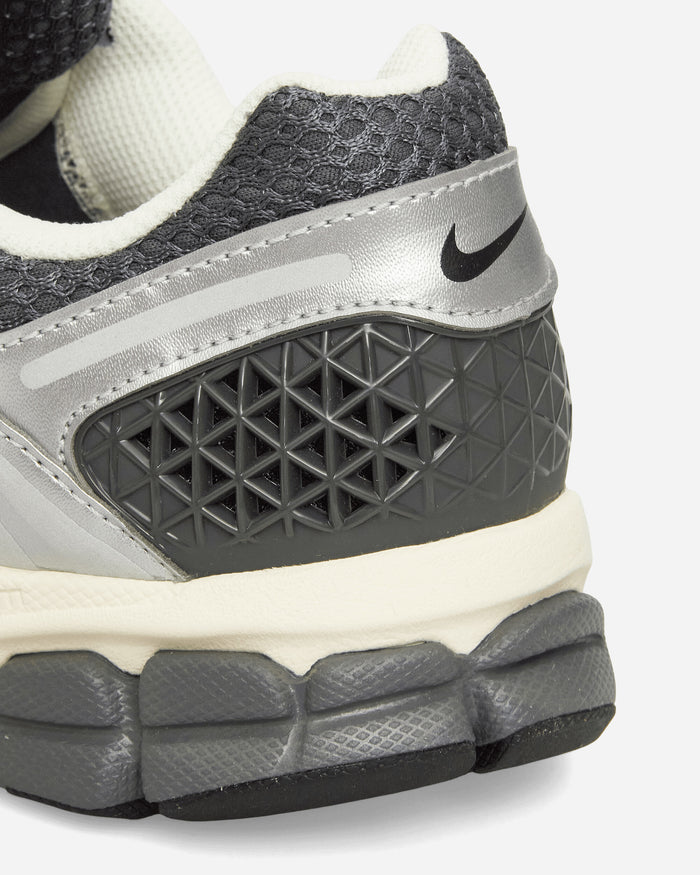 Nike Nike Zoom Vomero 5 Men's Shoes Iron Grey/Chrome-Metallic Silv Sneakers Low IM3486-001